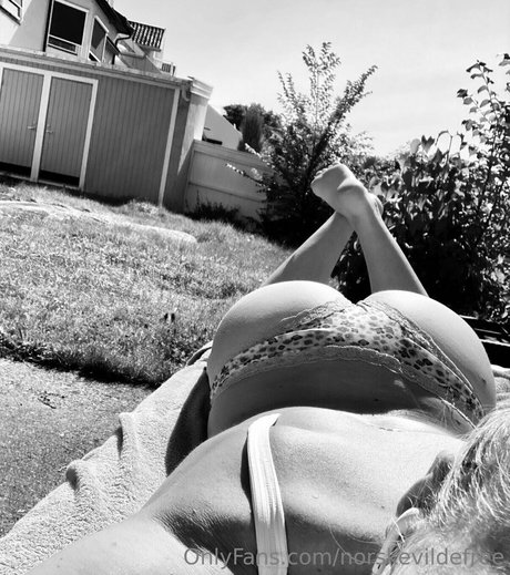 Naken lekkede OnlyFans-bilde av Norskevildefree