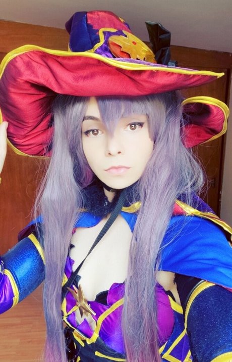 Alasti lekkinud OnlyFans-i pilt Magoraion