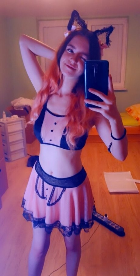 Alasti lekkinud OnlyFans-i pilt Bkitty