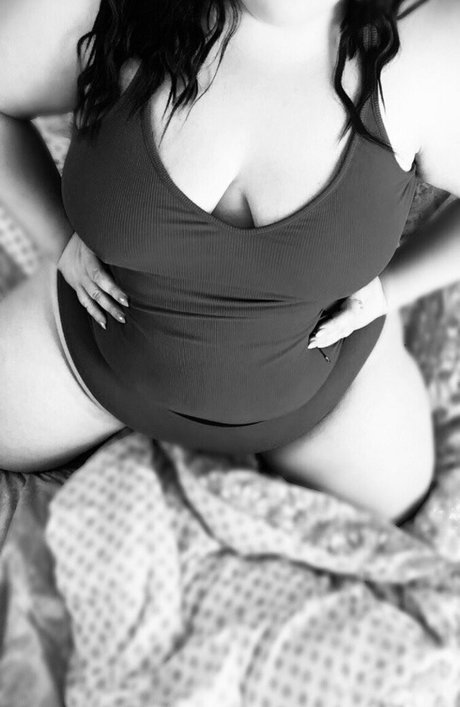 Обнаженная фотография утечки OnlyFans от Mollyisatease