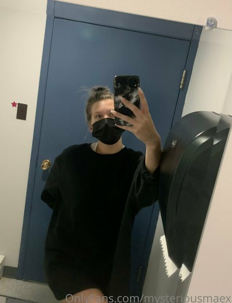 Naken lekkede OnlyFans-bilde av Mysteriousmaex