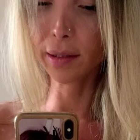 Nacktes geleaktes OnlyFans-Foto von Carla Novaes