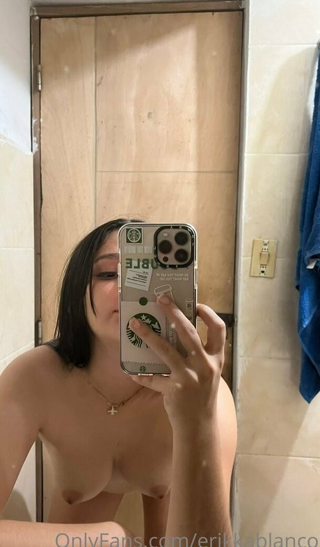 Обнаженная фотография утечки OnlyFans от Erikkablanco