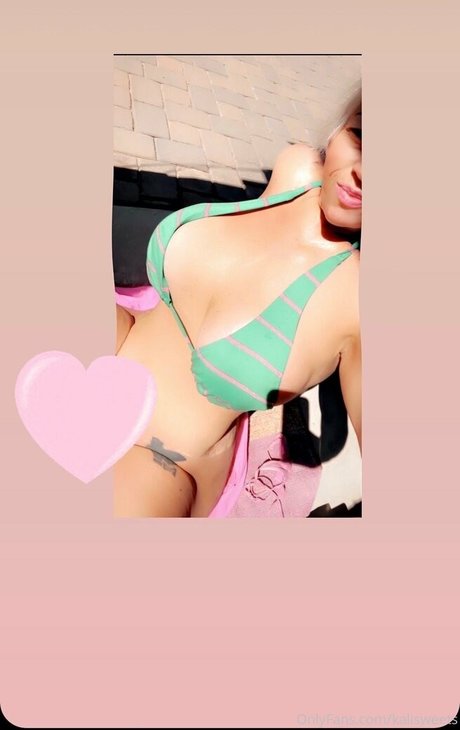 Naken lekkede OnlyFans-bilde av Kalisweets