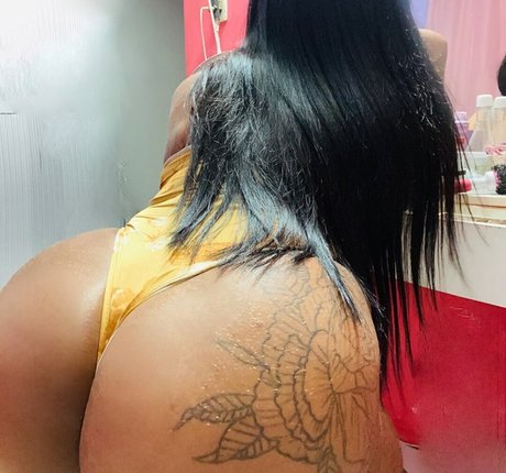 Nahá fotka uniklých OnlyFans od Vannessa Doarte