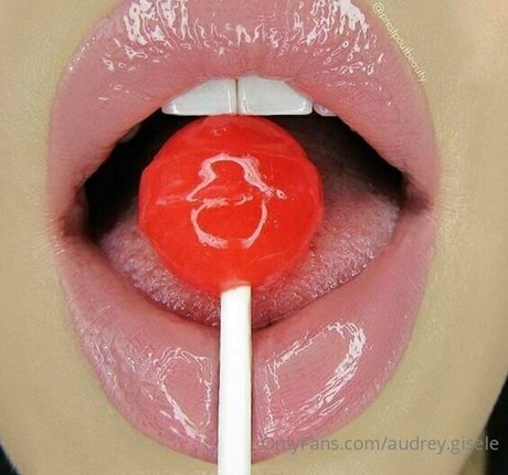 Nahá fotka uniklých OnlyFans od Audreygisele