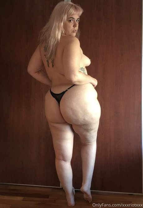 Naken läckt OnlyFans-bild av Xxxriotxxx