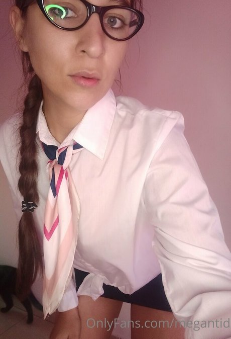 Nahá fotka uniklých OnlyFans od Megantid