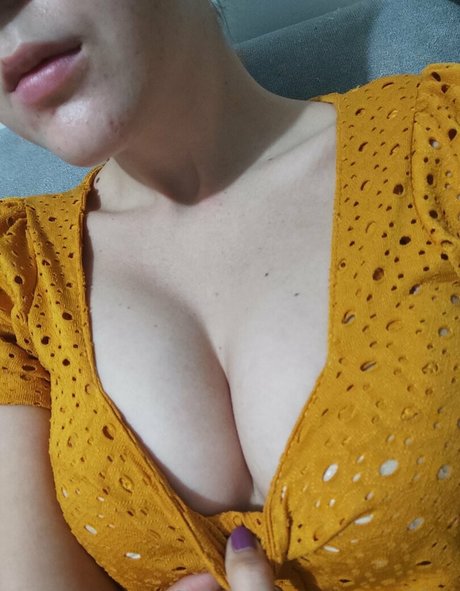 Alasti lekkinud OnlyFans-i pilt Annaorkitty