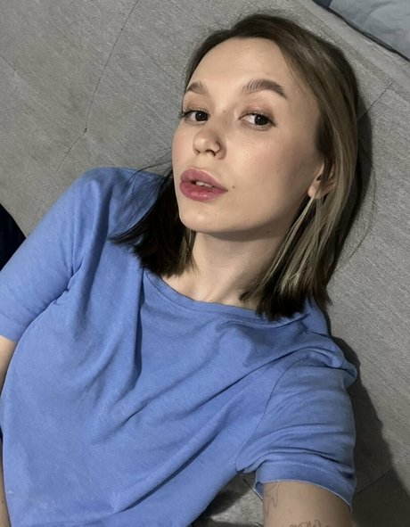 Обнаженная фотография утечки OnlyFans от Miraclekity