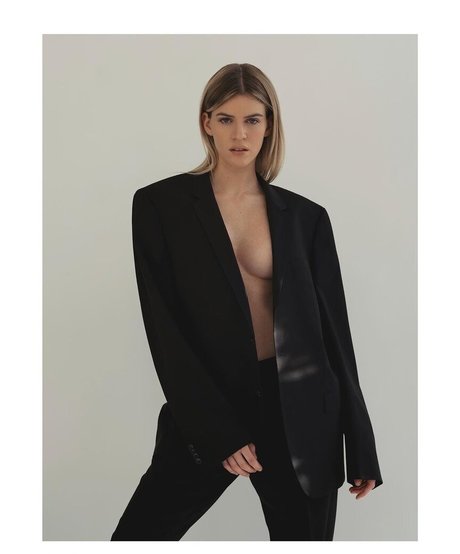 Foto di nudo di fuga di OnlyFans di Sara Croce