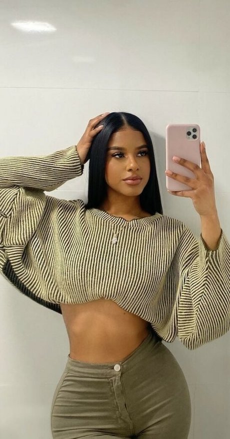 Alasti lekkinud OnlyFans-i pilt Xvssv