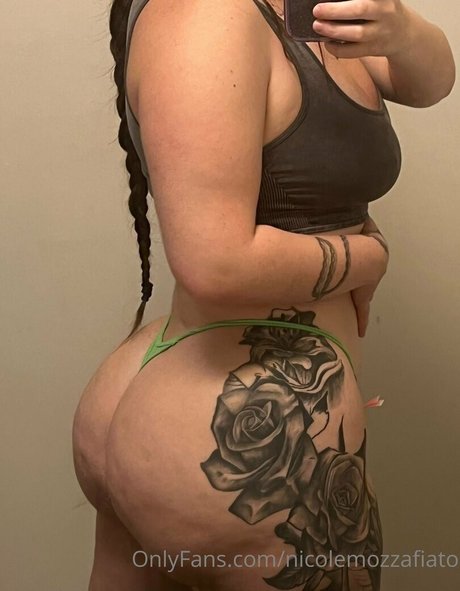 Nicolemozzafiato naked leaks OnlyFans pic