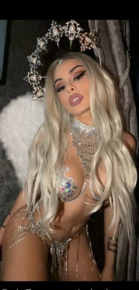 Foto di nudo di fuga di OnlyFans di Mizukosparks