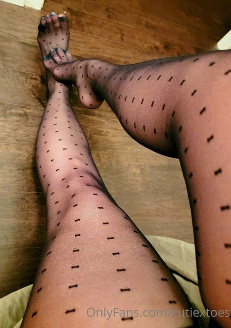 Naken läckt OnlyFans-bild av Cutiextoes