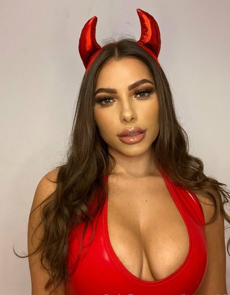 Foto di nudo di fuga di OnlyFans di Kenza00