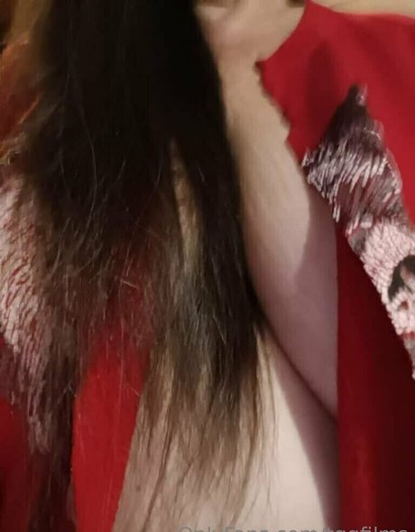 Naken lekkede OnlyFans-bilde av Tggfilms