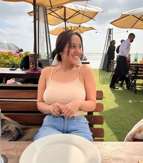 Naken lekkede OnlyFans-bilde av Catalina Mel