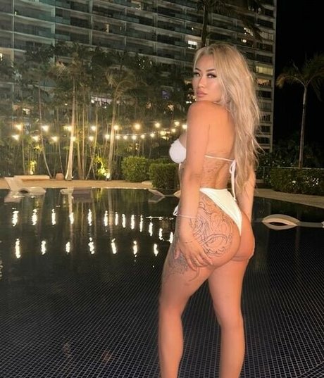 Nacktes geleaktes OnlyFans-Foto von Cathdee