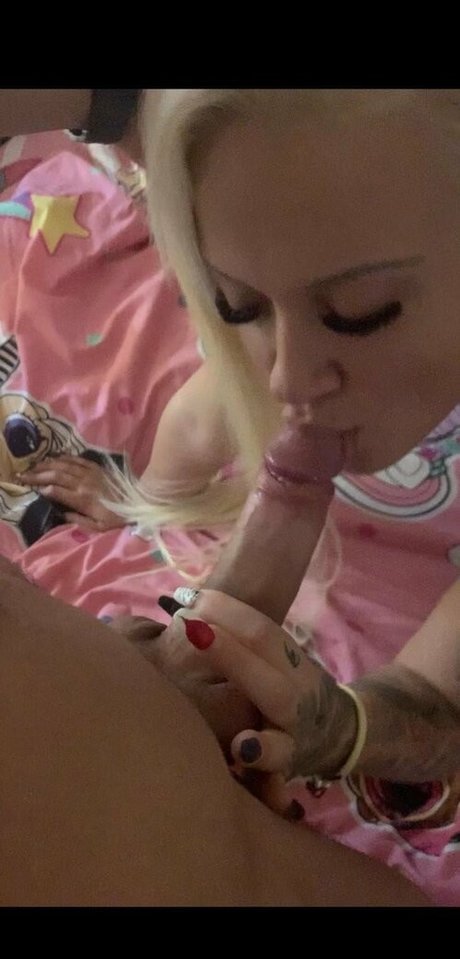 Naken läckt OnlyFans-bild av Rozsacinti