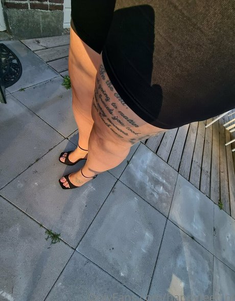 Nacktes geleaktes OnlyFans-Foto von Happyfeetnl