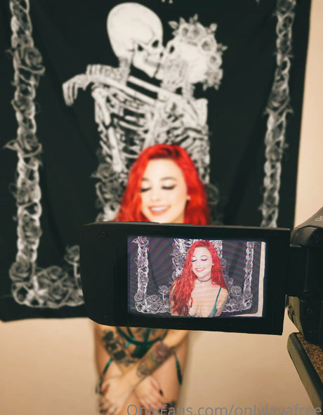 Naken lekkede OnlyFans-bilde av Onlylavafree