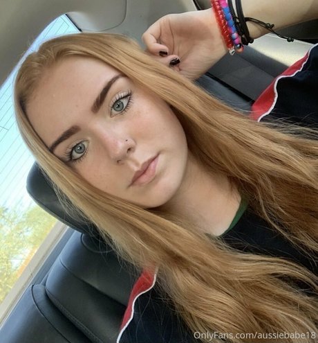 Naken lekkede OnlyFans-bilde av Aussiebabe18