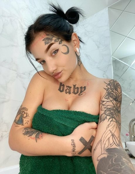 Naken läckt OnlyFans-bild av Alisex