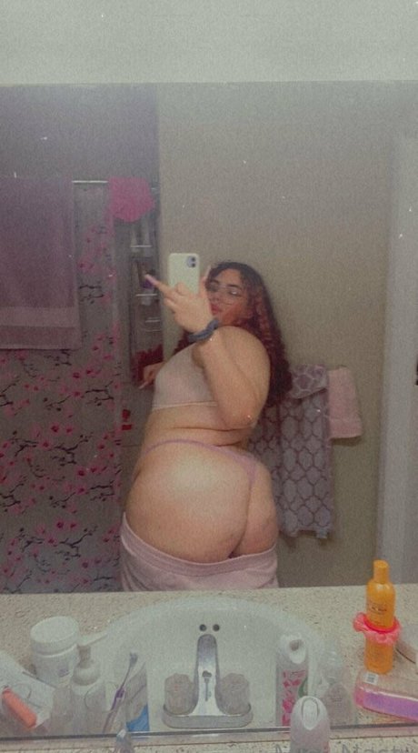 Naken lekkede OnlyFans-bilde av Missnaasssttyyyy