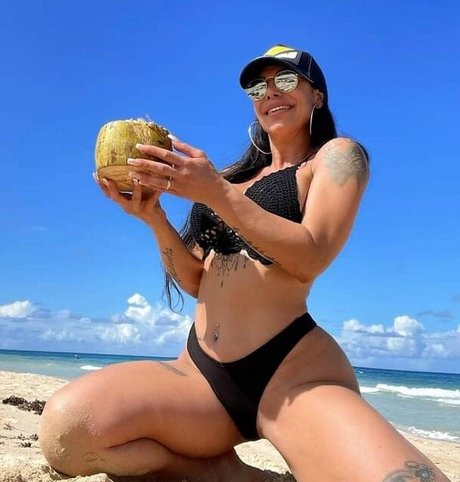 Обнаженная фотография утечки OnlyFans от Lis Vega