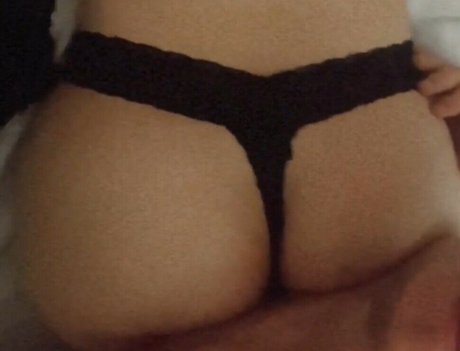 Masa Iva Nusa OnlyFansリークヌード写真