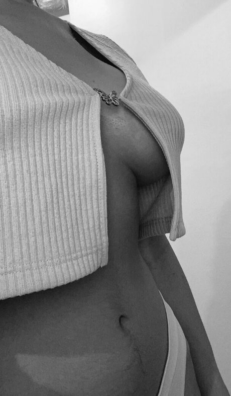 OnlyFans-model Minoorita