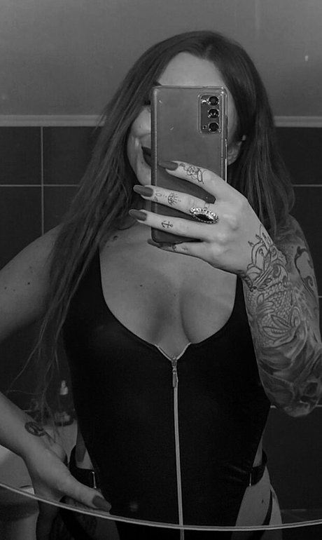 Naken lekkede OnlyFans-bilde av Gretamarina