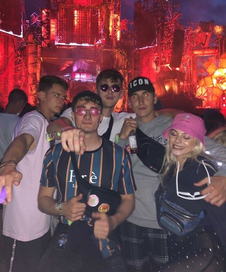 Обнаженная фотография утечки OnlyFans от Andelika