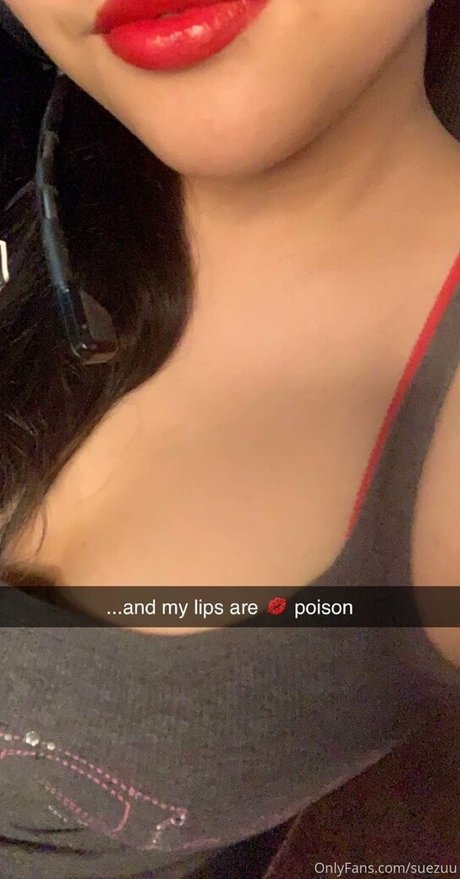 Suezuu naked leaks OnlyFans pic