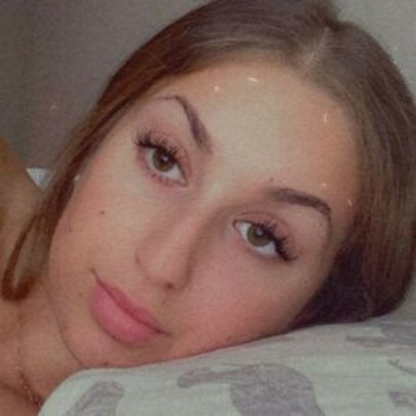 Alyssasantora naked leaks OnlyFans pic