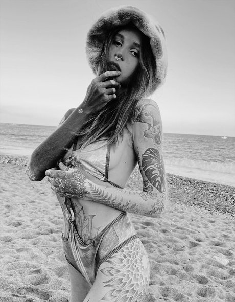 Nacktes geleaktes OnlyFans-Foto von Tropicannacookies