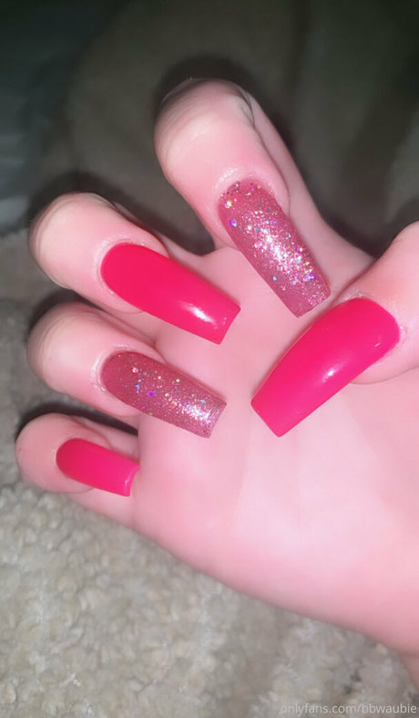 Naken läckt OnlyFans-bild av Bbwaubie