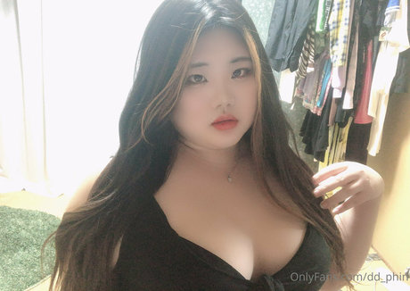 OnlyFans-model Ddphin