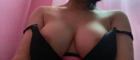 Alasti lekkinud OnlyFans-i pilt Midnightalone21