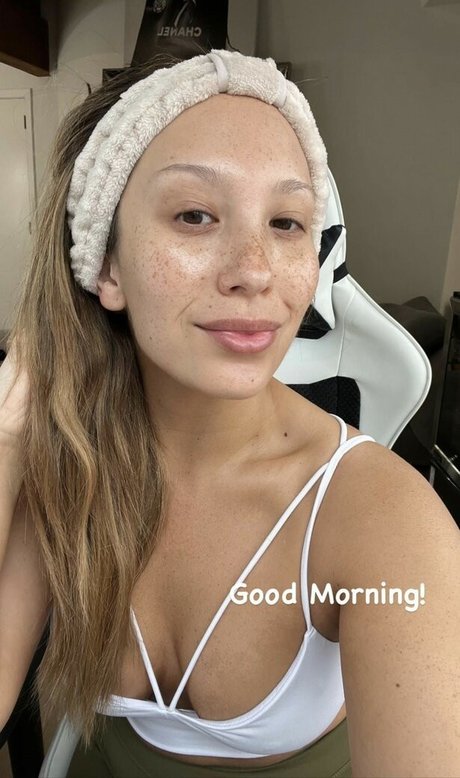 Nacktes geleaktes OnlyFans-Foto von Cheryl Burke