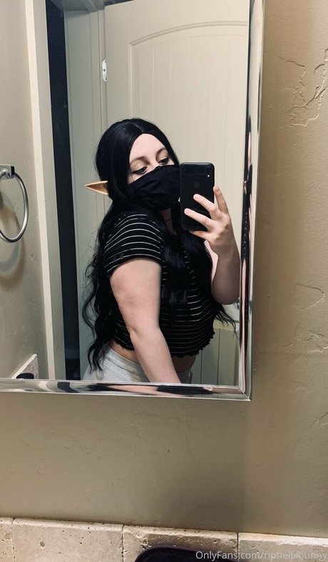 Nacktes geleaktes OnlyFans-Foto von Riphellxbunny