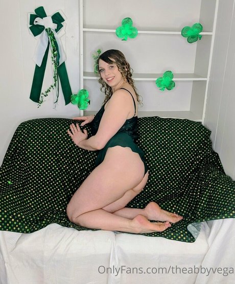 Обнаженная фотография утечки OnlyFans от Theabbyvega