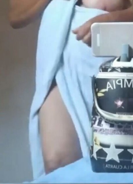 Обнаженная фотография утечки OnlyFans от Rose Silva Coroa