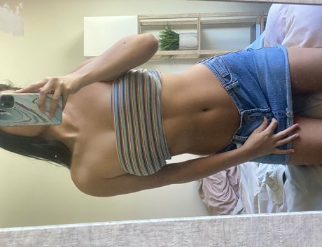 Nahá fotka uniklých OnlyFans od Yuliajuson