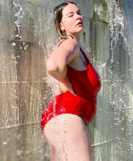 Nahá fotka uniklých OnlyFans od Tori Dunlap