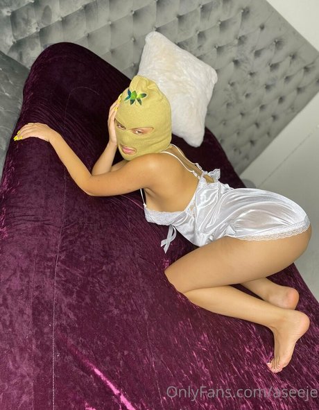 Nahá fotka uniklých OnlyFans od Aseeje