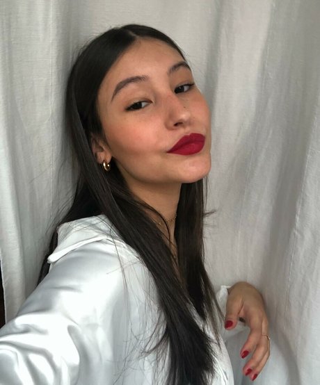 Alasti lekkinud OnlyFans-i pilt Vittoria