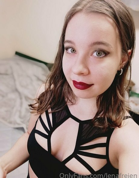 Lenafreien naked leaks OnlyFans pic