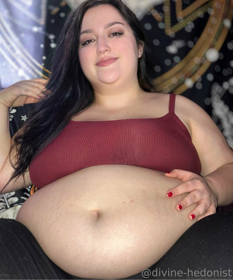 OnlyFans-model Divinehedonistfree